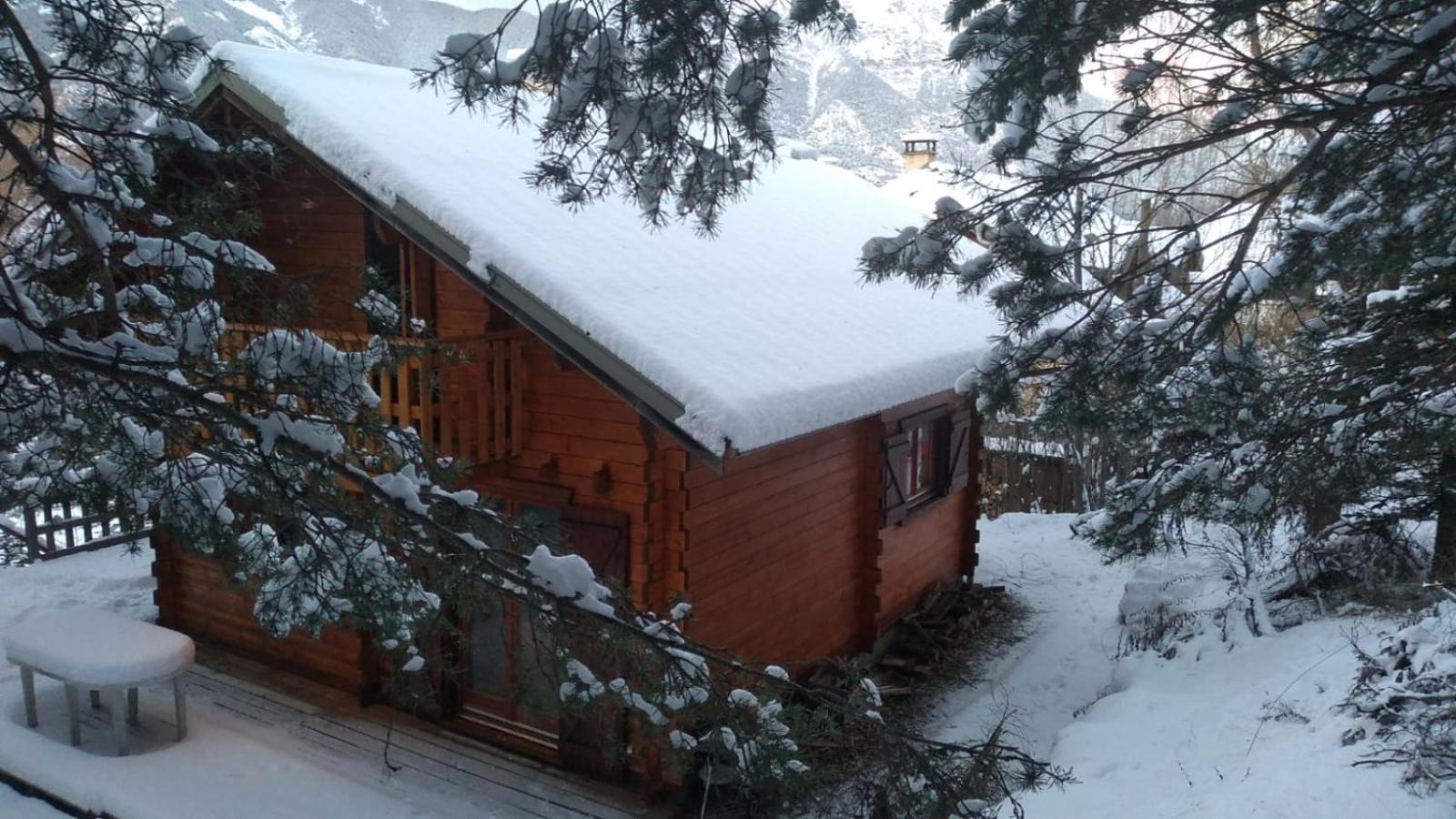 L'Argousier Chalet 6 A 8 Personnes Enchastrayes Barcelonnette Villa Exterior photo